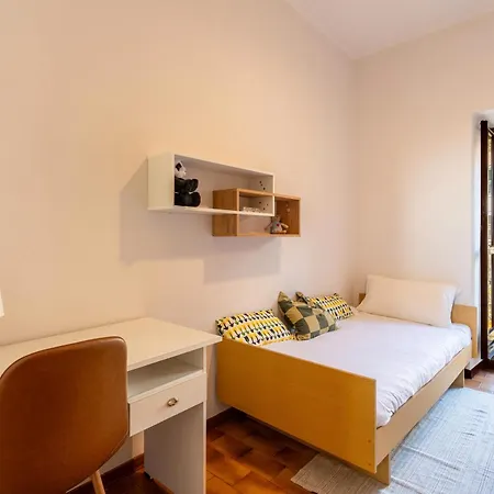 Apartment Lovely House *